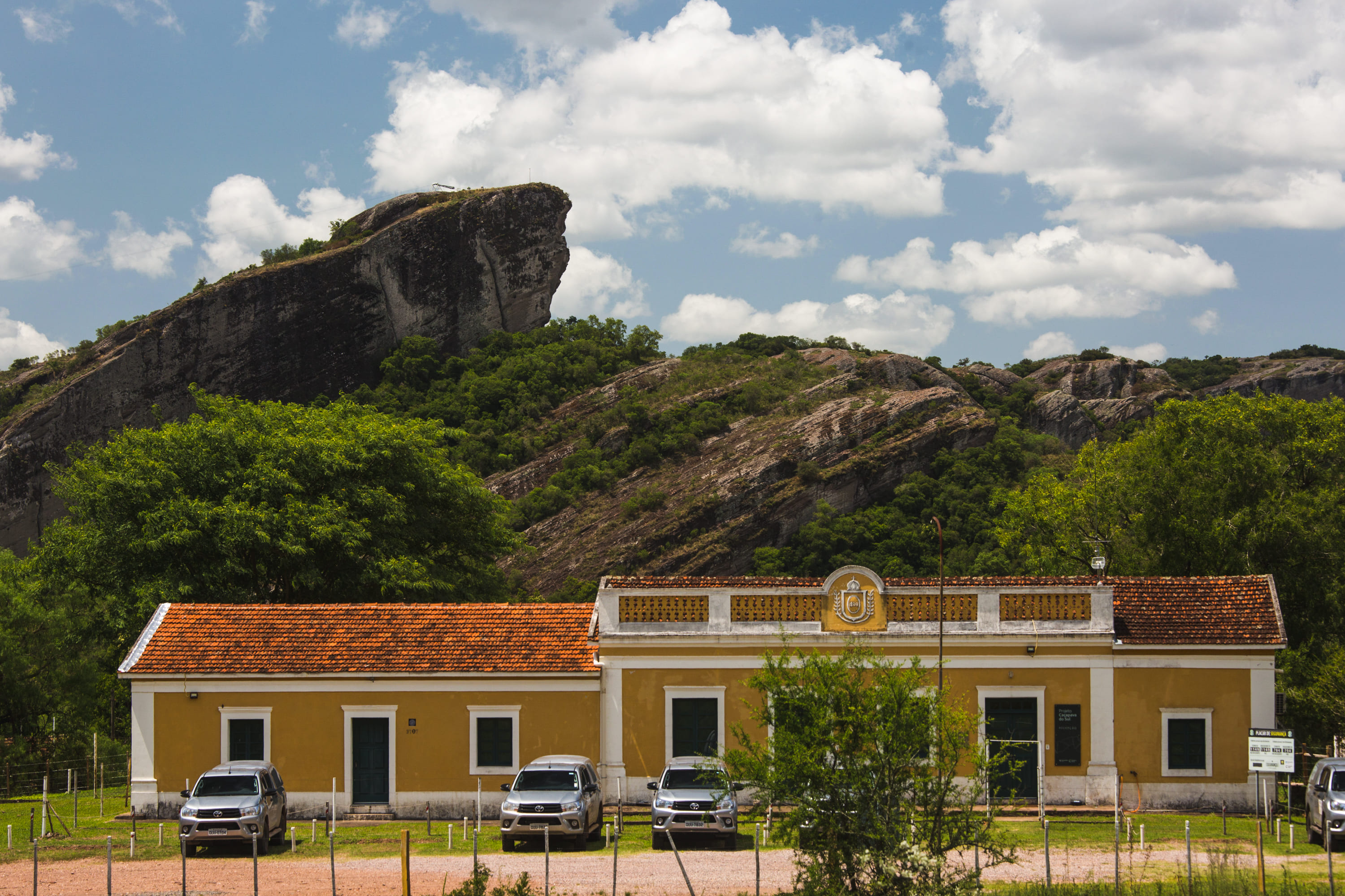 Minas Rafael Hapke.jpg